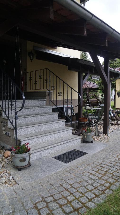 Heckes Ferienwohnung Schöneiche Exterior foto